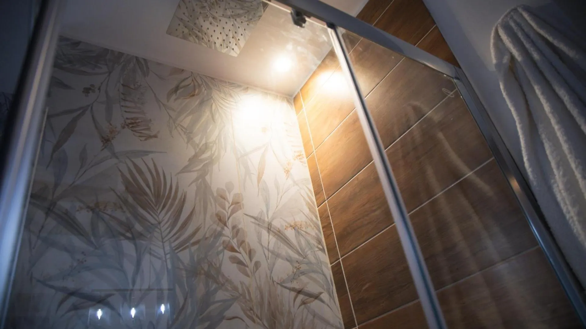 Residence El Diez Naples Guest house